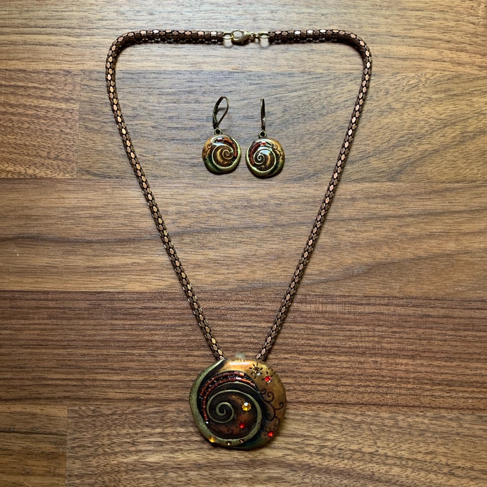 Metallic Necklace Set